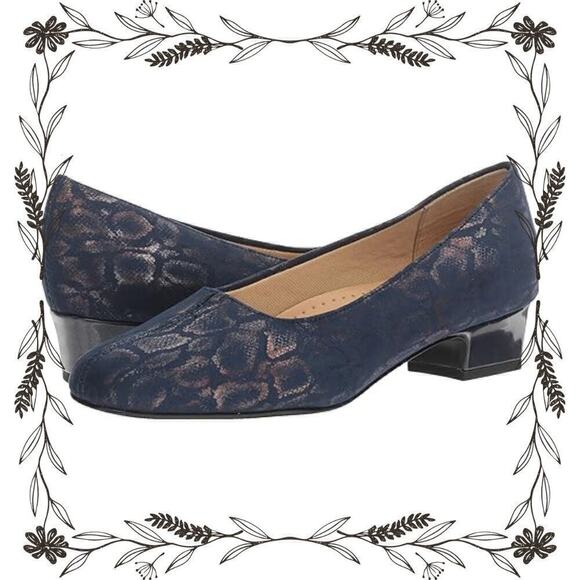 Trotters Women's Size 11.5M Navy Micro Doris Pump - Picture 1 of 9